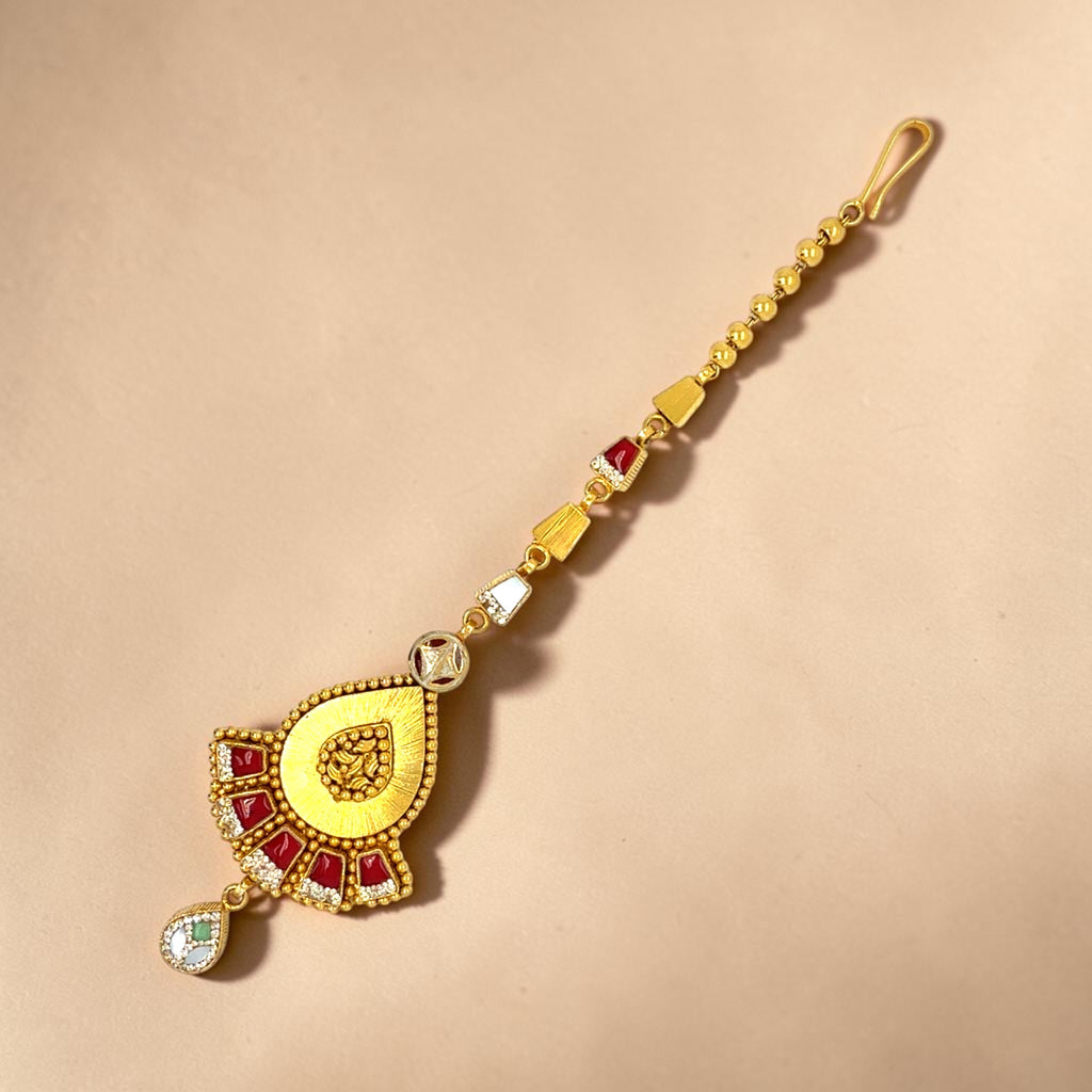 Traditional Chand Maang Tikka
