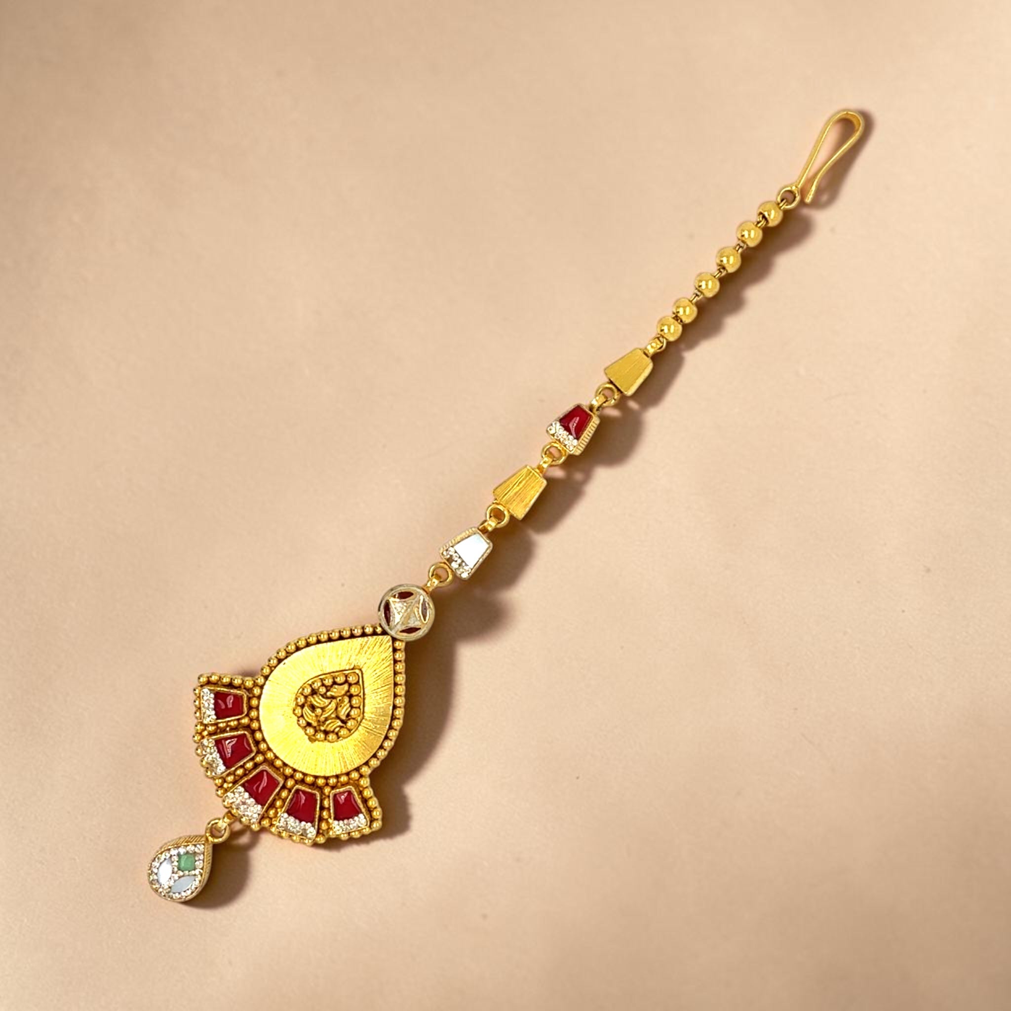 Traditional Chand Maang Tikka