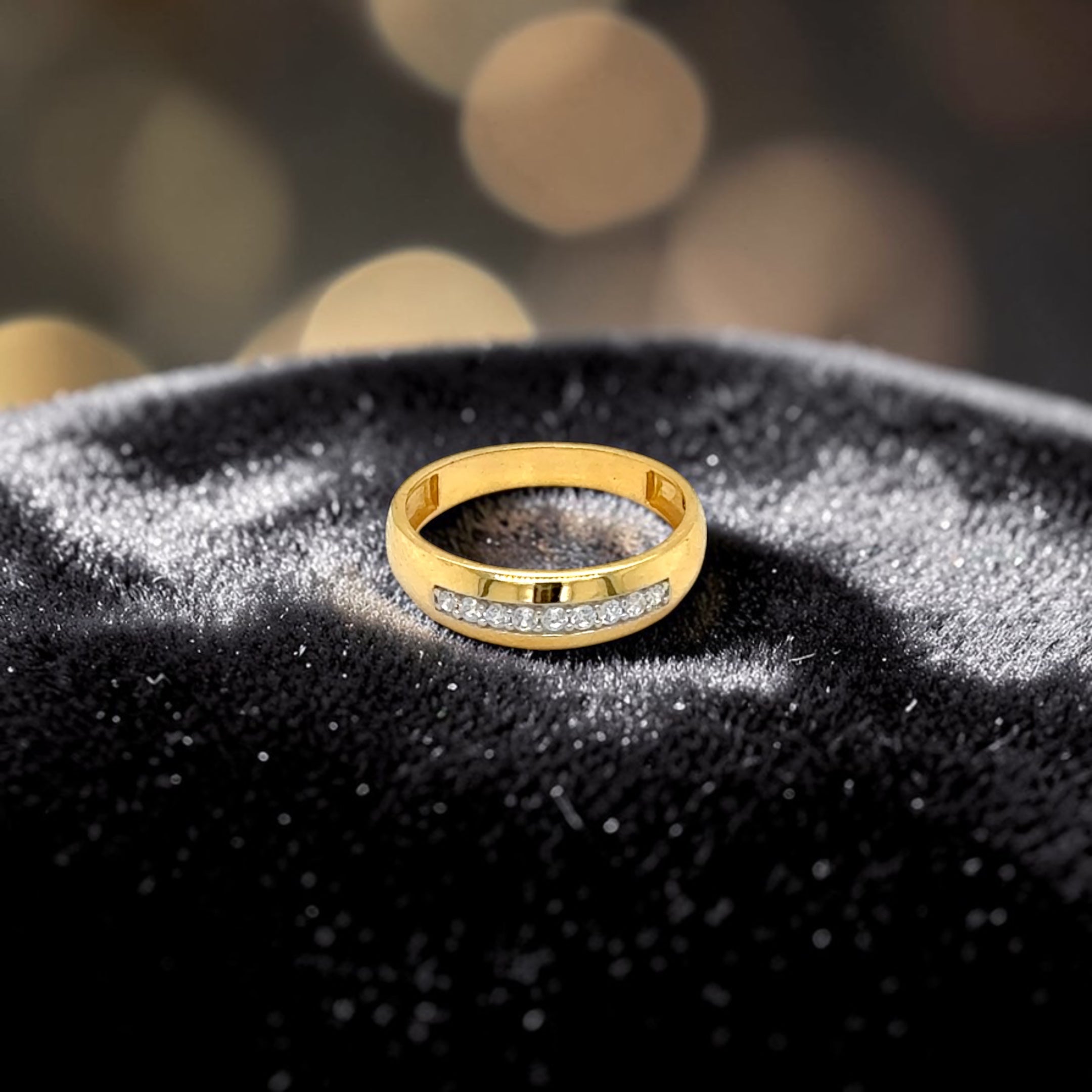 Yellow Gold Band Ring with Brilliant Stones