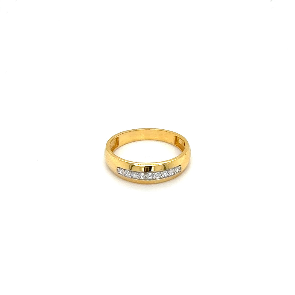 Yellow Gold Band Ring with Brilliant Stones